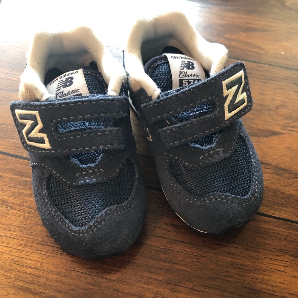 New Balance toddler tennis shoes